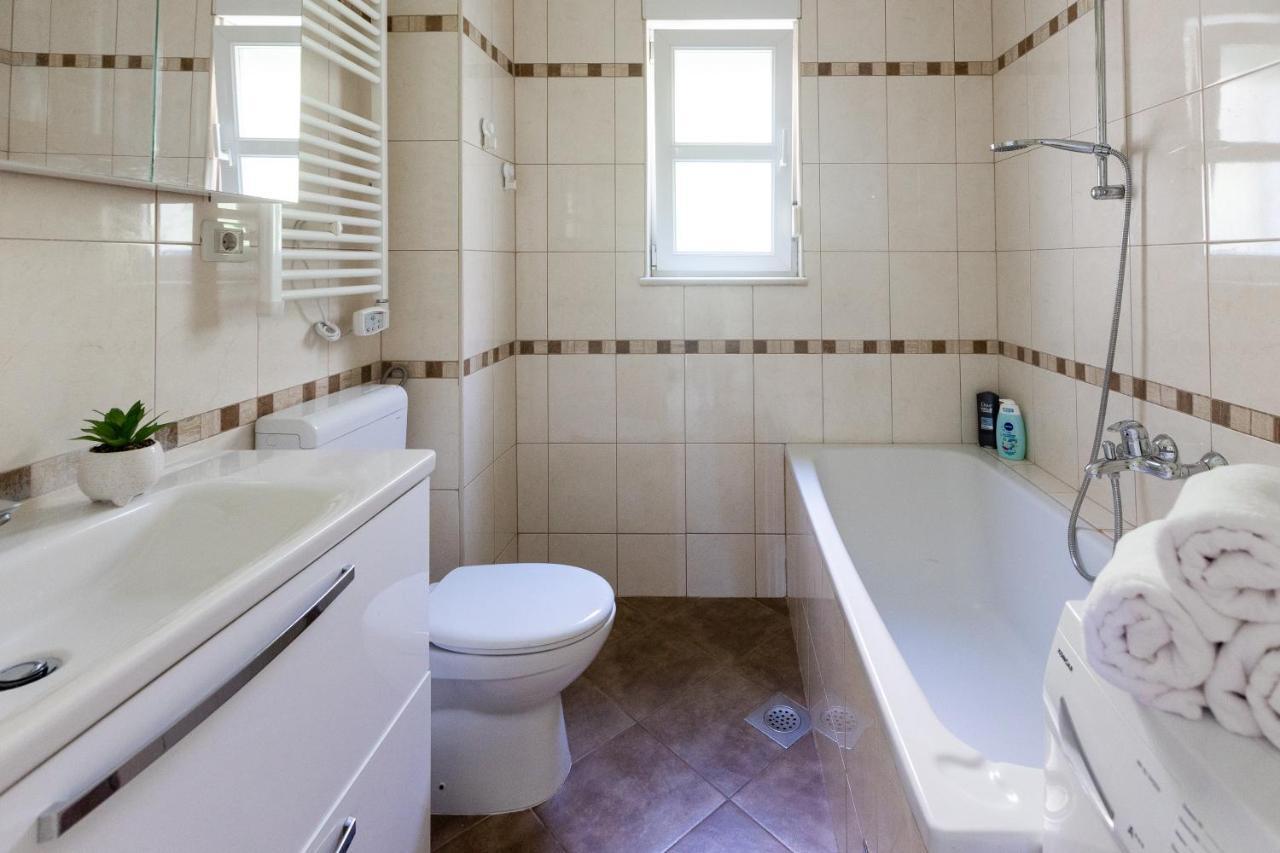 Sunspot Apartment - Beautiful View With Big Garden, Free Parking, Central Ragusa Esterno foto